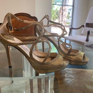 Hold jimmy choo heels